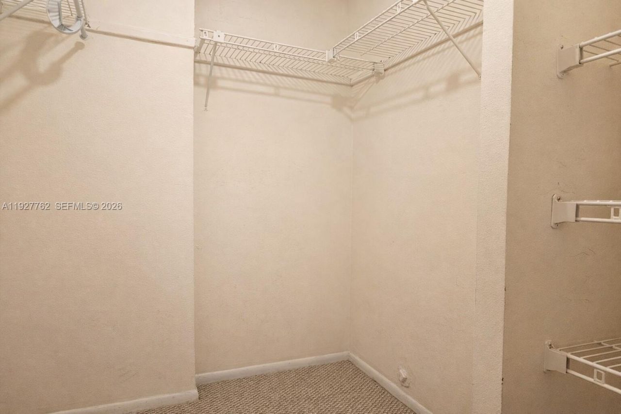 9450 Poinciana Pl, Unit 103, Davie, FL 33324 Photo