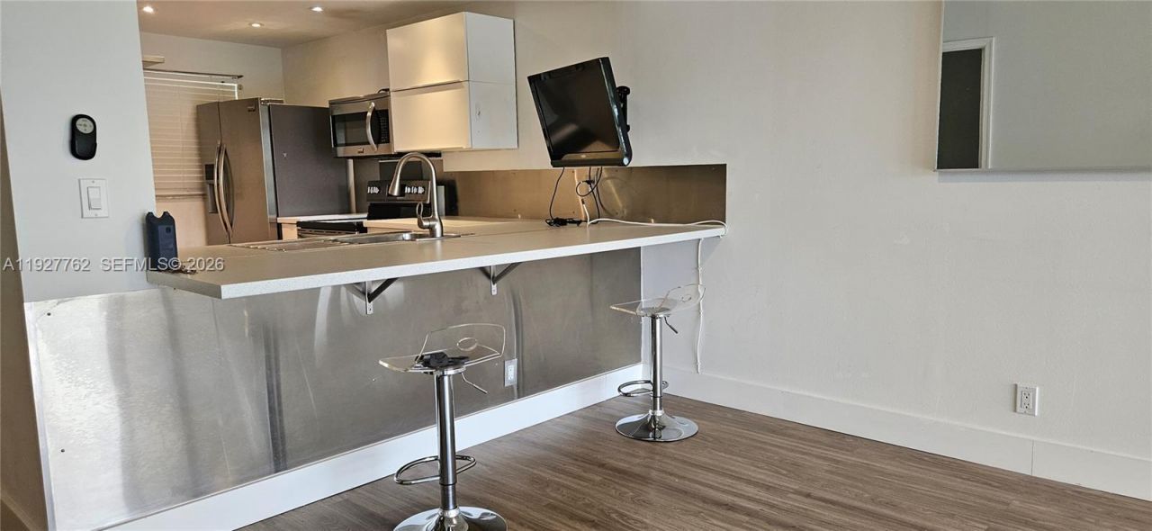 9450 Poinciana Pl, Unit 103, Davie, FL 33324 Photo