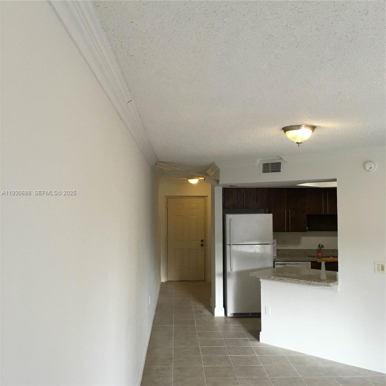 8255 Lake Dr , Unit 206, Doral, FL 33166 Photo