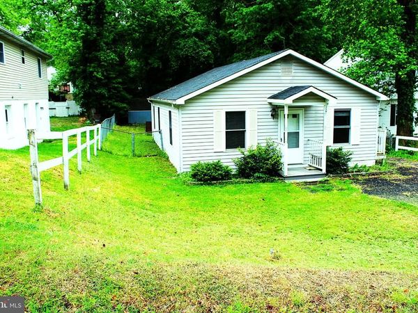 724 SPRUCE DRIVE, LUSBY, MD 20657