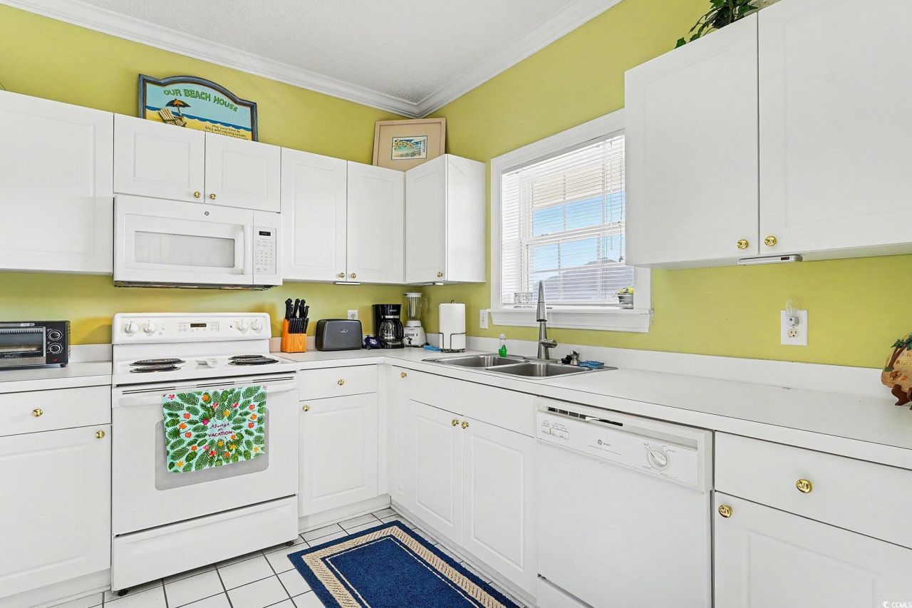 5750 Oyster Catcher Dr. Photo 9