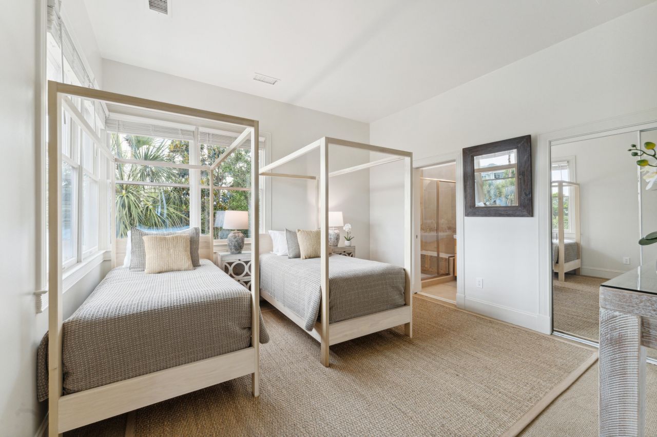 61 Ocean Point Drive Photo 33