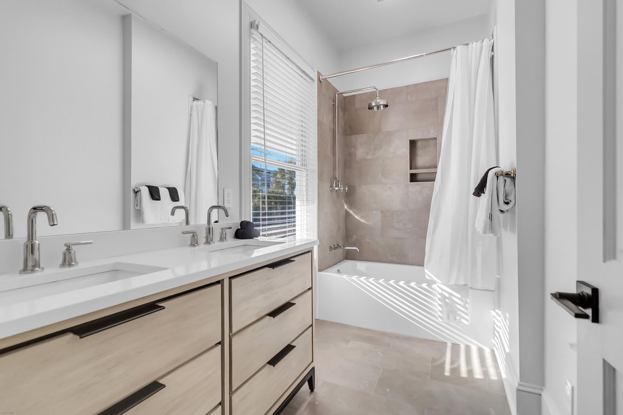 61 Ocean Point Drive Photo 41