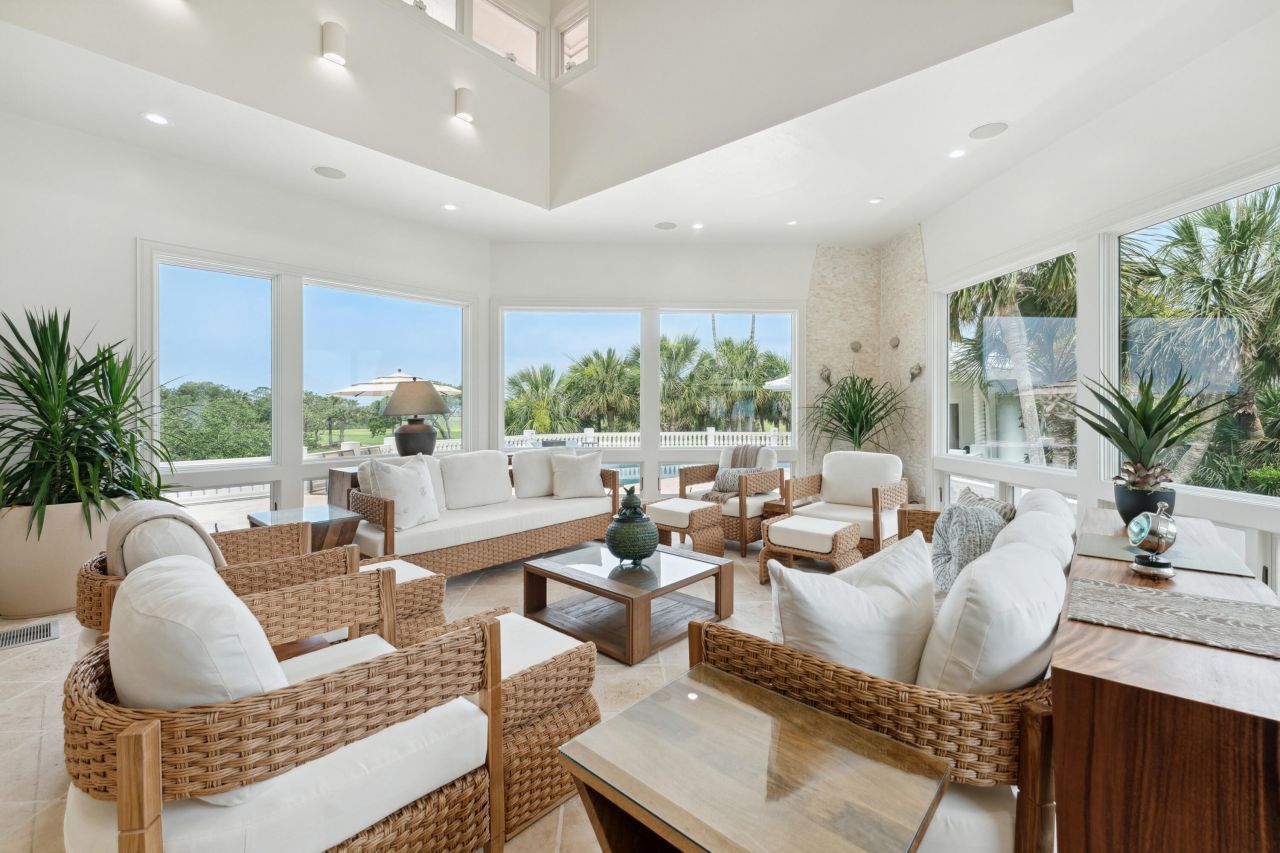 61 Ocean Point Drive Photo 8