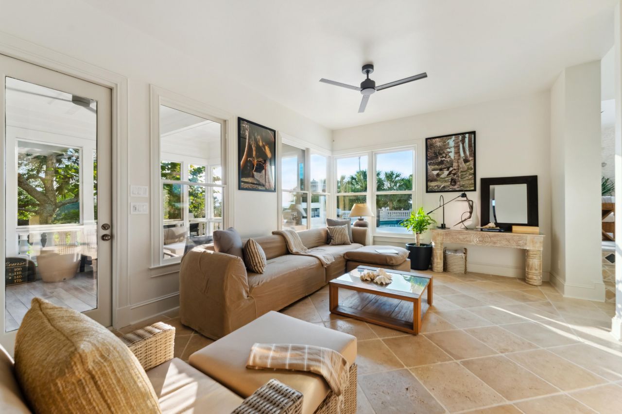 61 Ocean Point Drive Photo 9