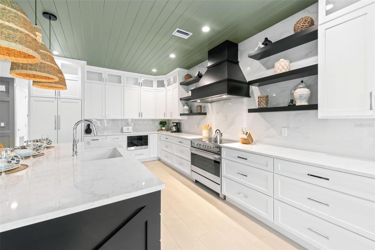 211 Grant Drive, Sarasota, FL 34236 Photo