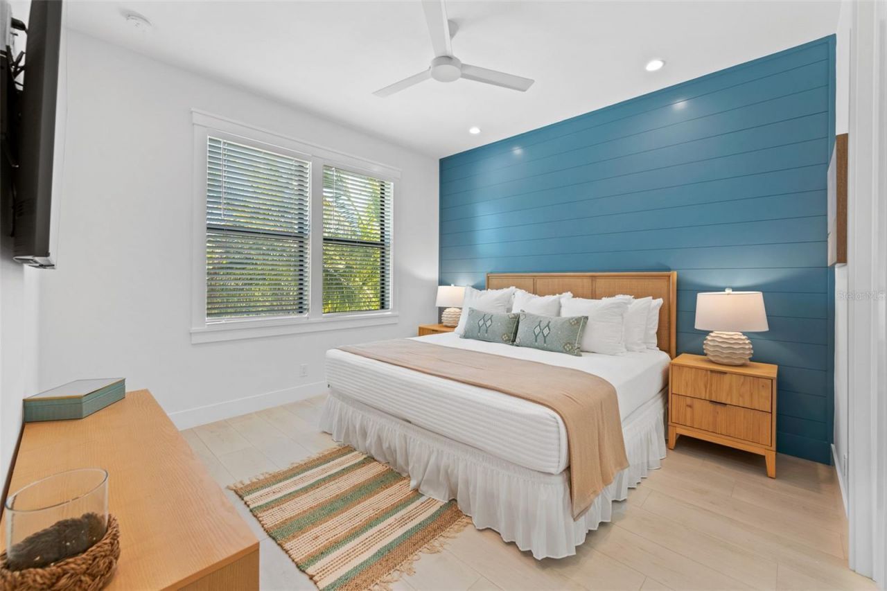 211 Grant Drive, Sarasota, FL 34236 Photo