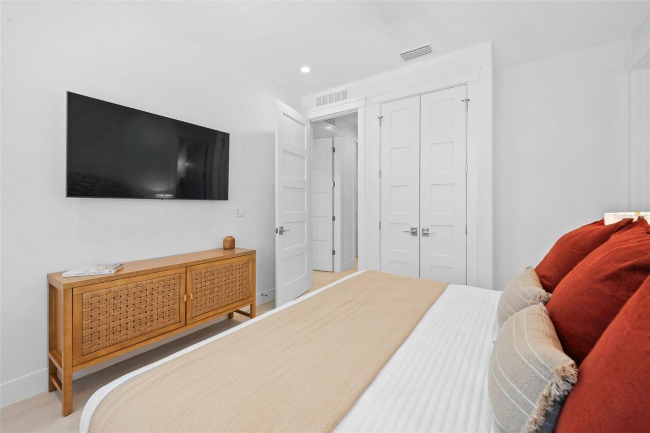 211 Grant Drive, Sarasota, FL 34236 Photo