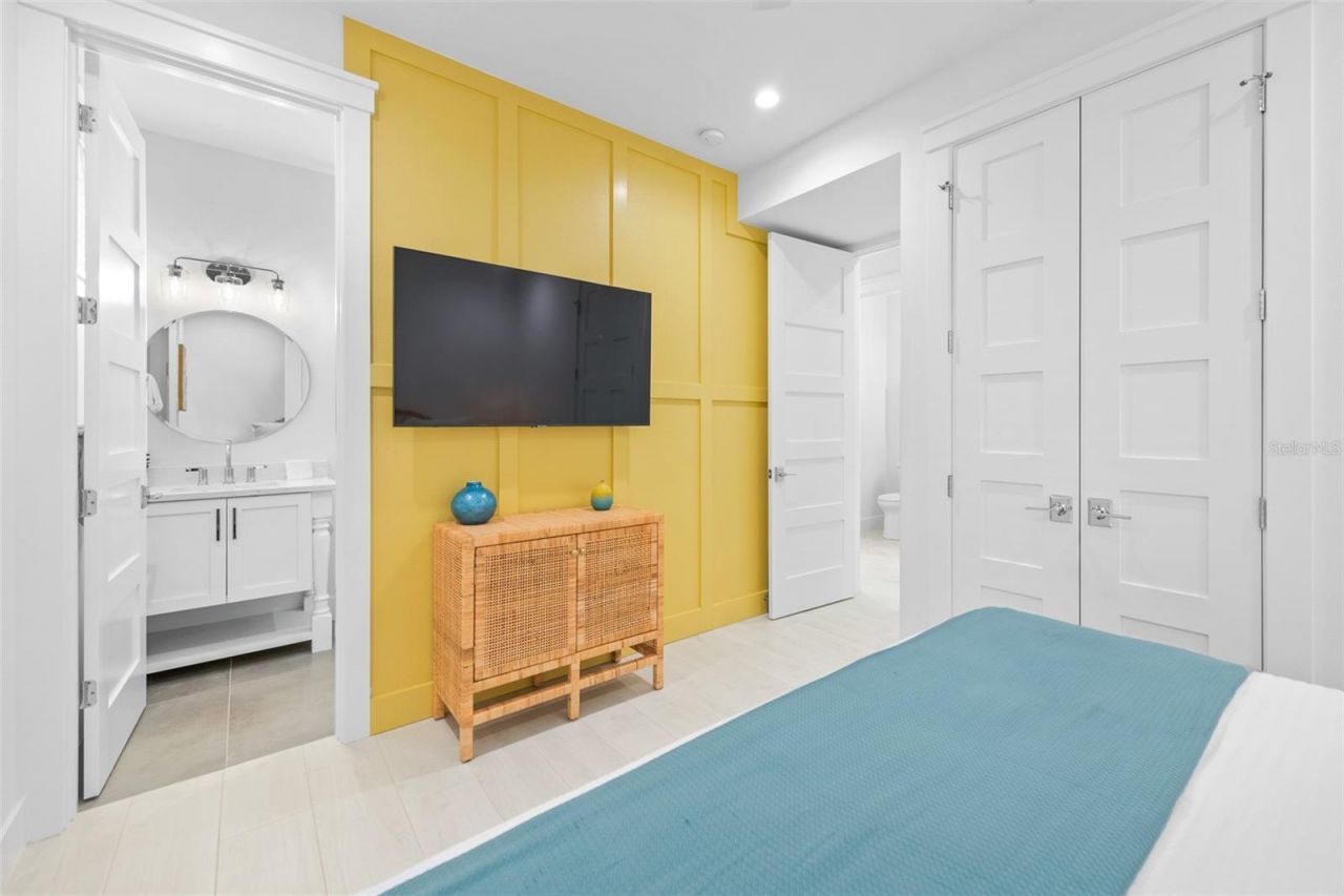 211 Grant Drive, Sarasota, FL 34236 Photo