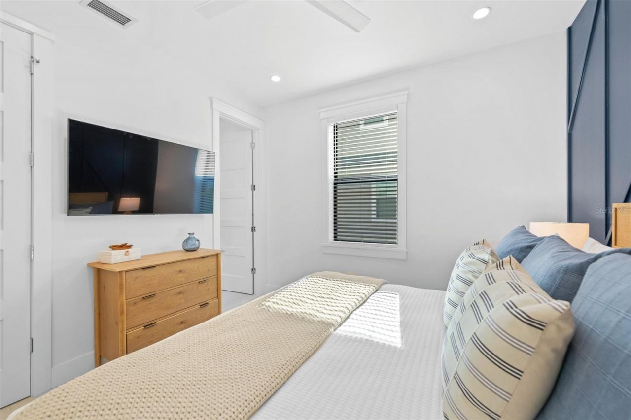 211 Grant Drive, Sarasota, FL 34236 Photo