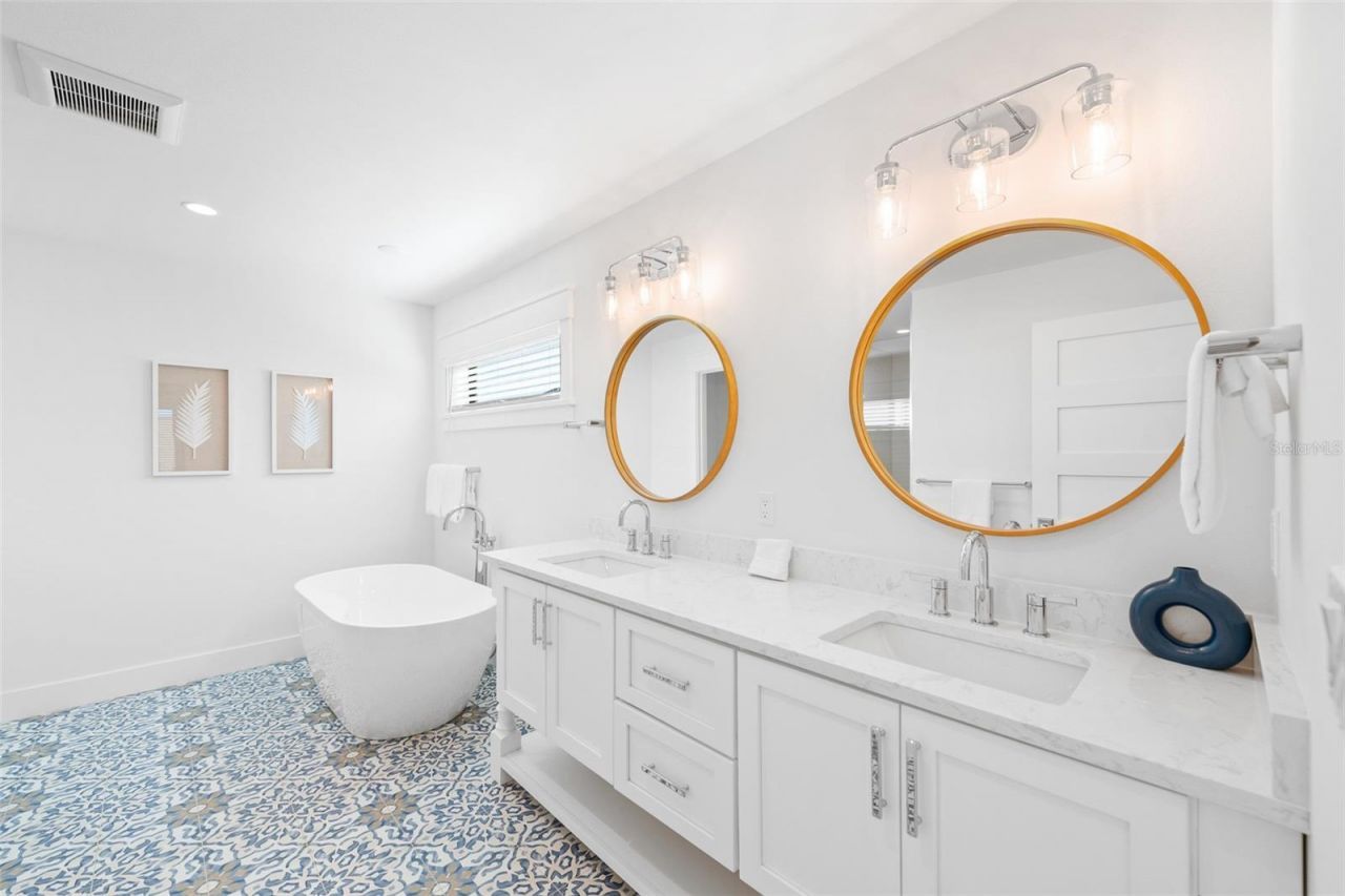 211 Grant Drive, Sarasota, FL 34236 Photo