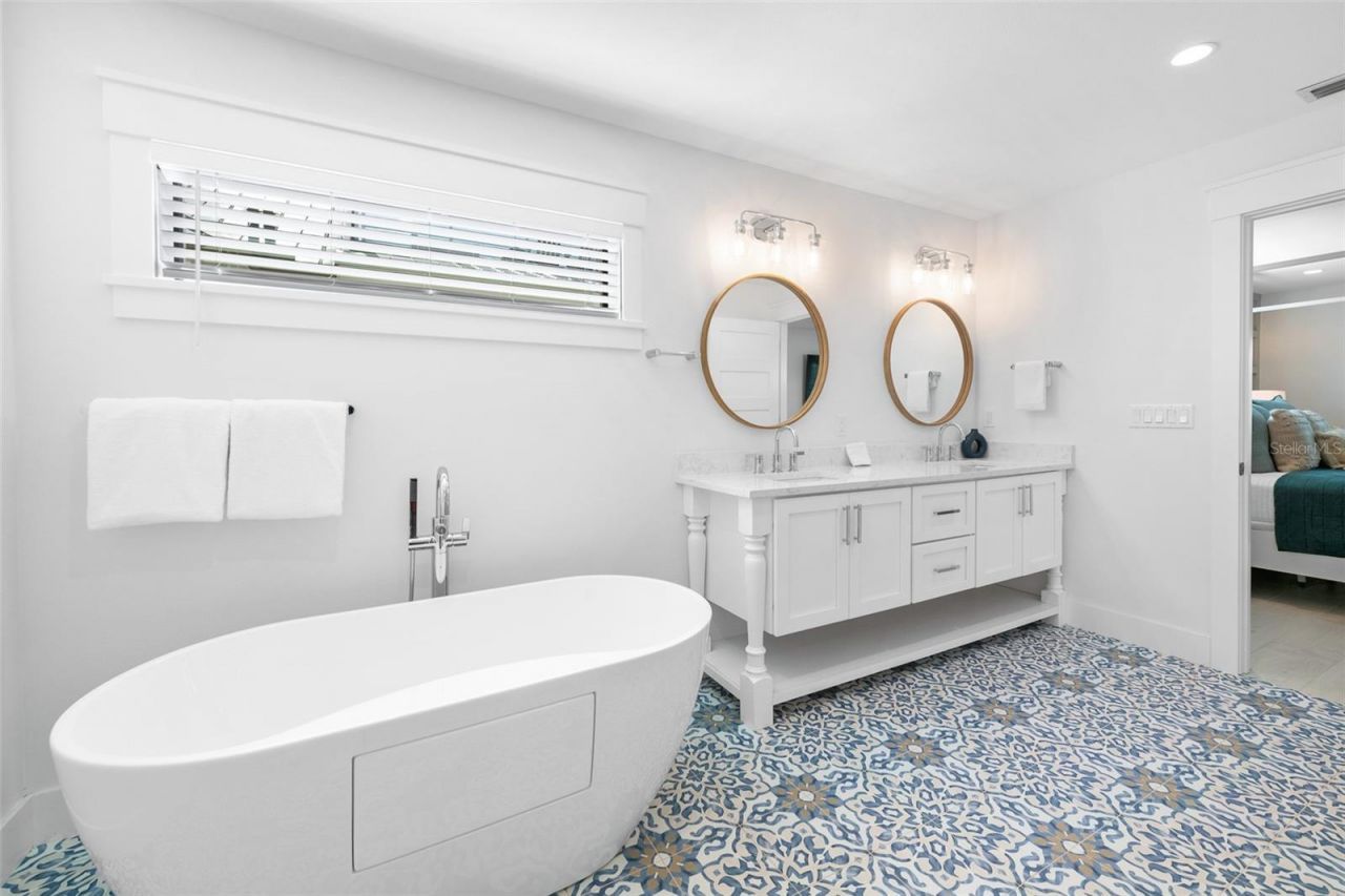 211 Grant Drive, Sarasota, FL 34236 Photo