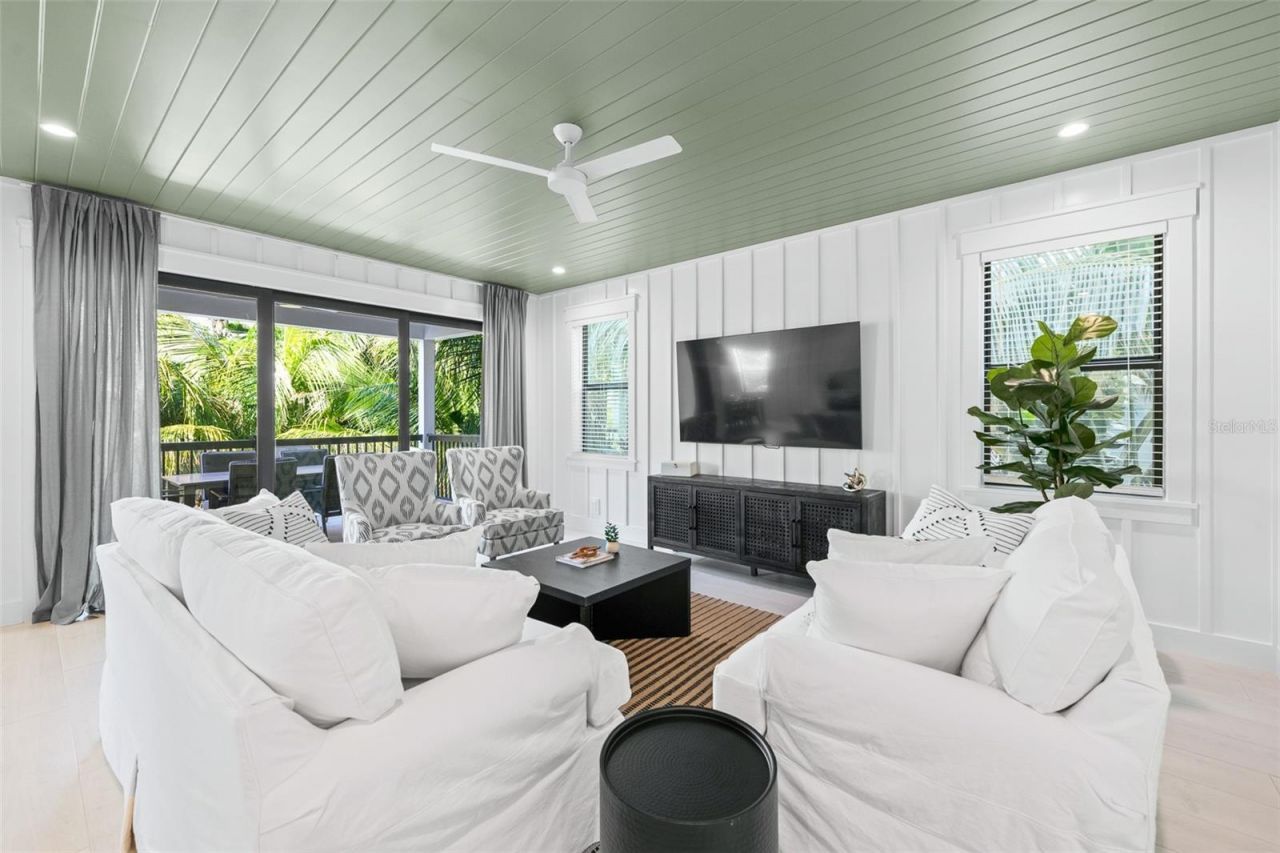 211 Grant Drive, Sarasota, FL 34236 Photo