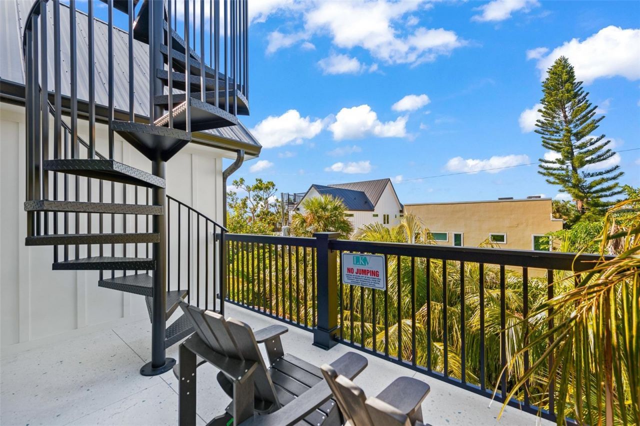 211 Grant Drive, Sarasota, FL 34236 Photo