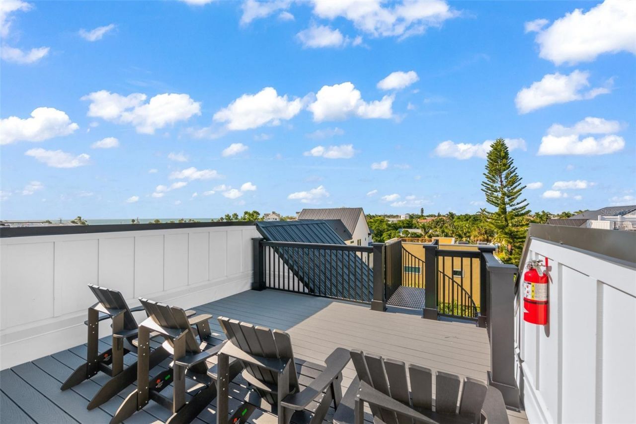 211 Grant Drive, Sarasota, FL 34236 Photo