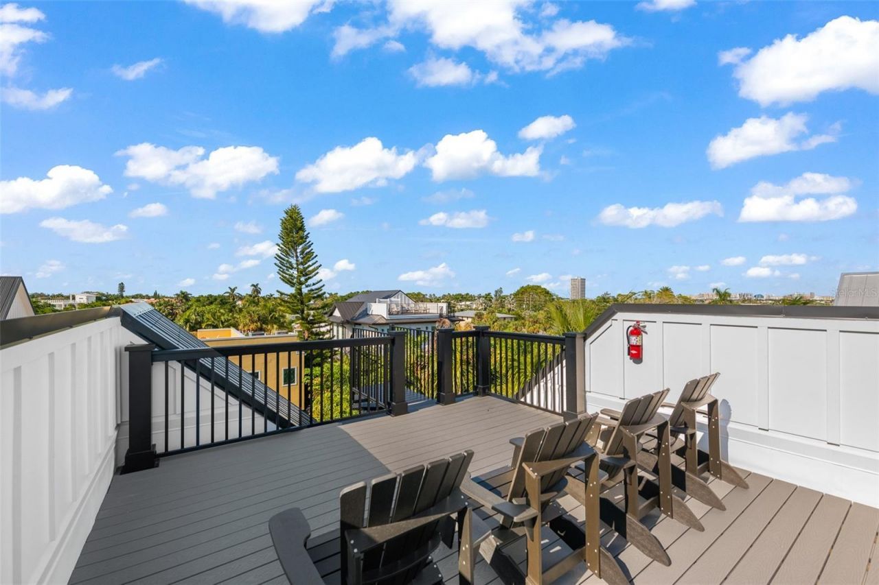 211 Grant Drive, Sarasota, FL 34236 Photo