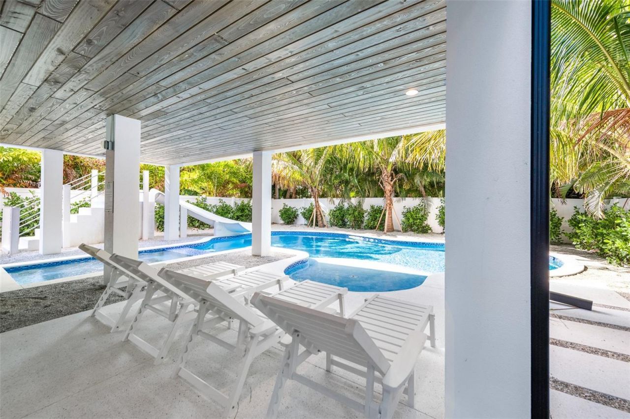 211 Grant Drive, Sarasota, FL 34236 Photo