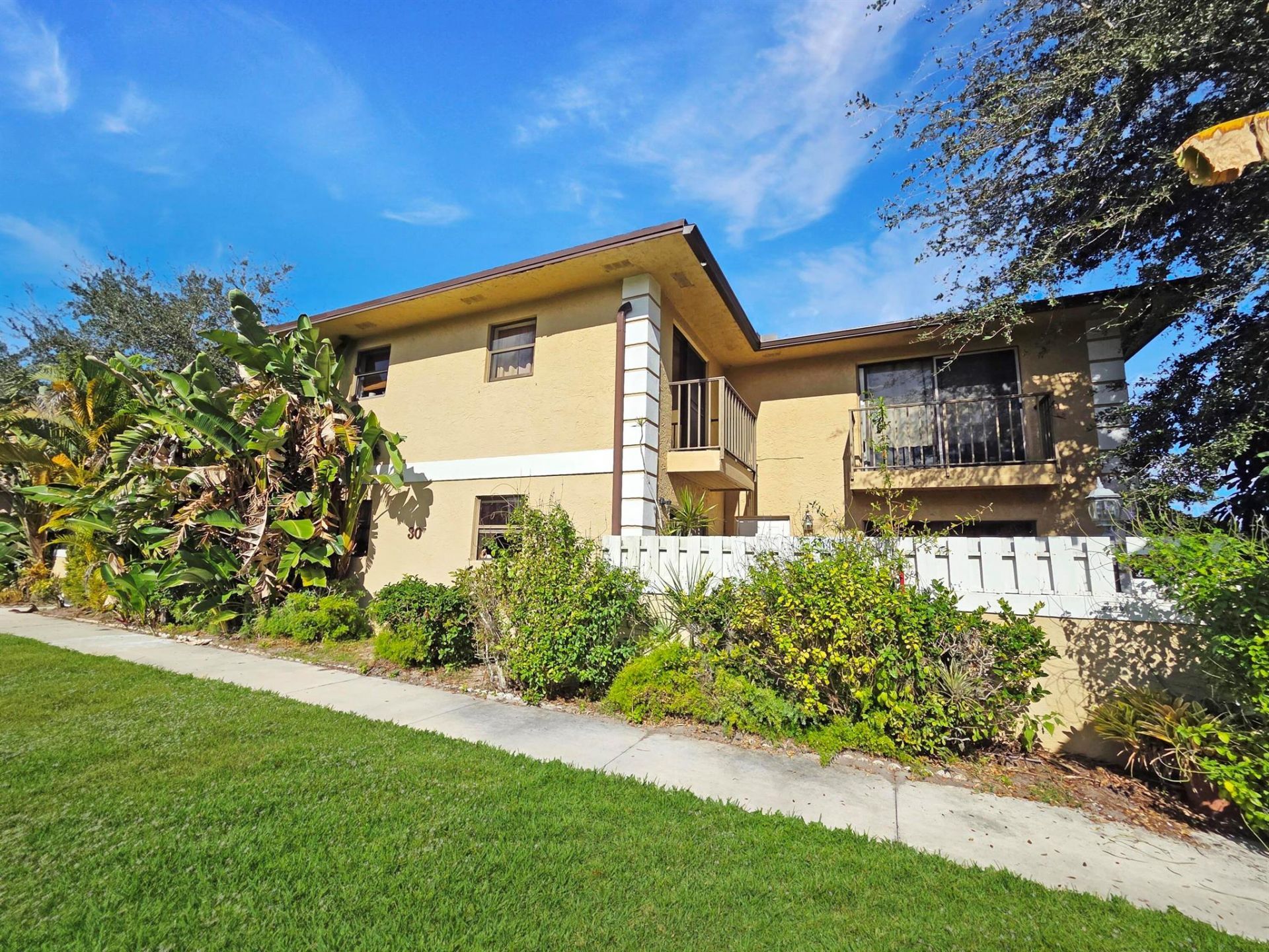 1482 N Lawnwood Circle, Unit 30-D, Fort Pierce, FL 34950 Photo