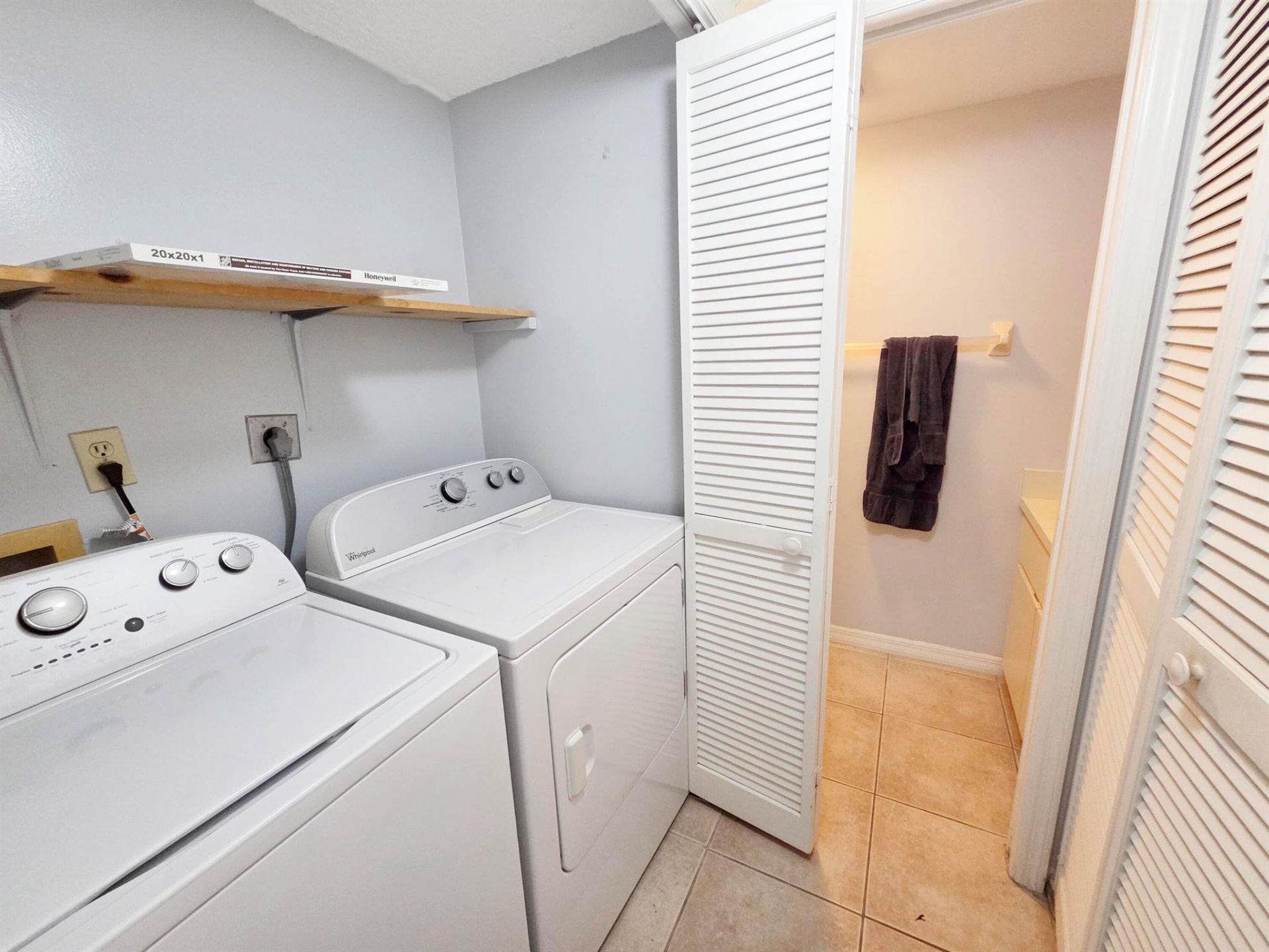 1482 N Lawnwood Circle, Unit 30-D, Fort Pierce, FL 34950 Photo