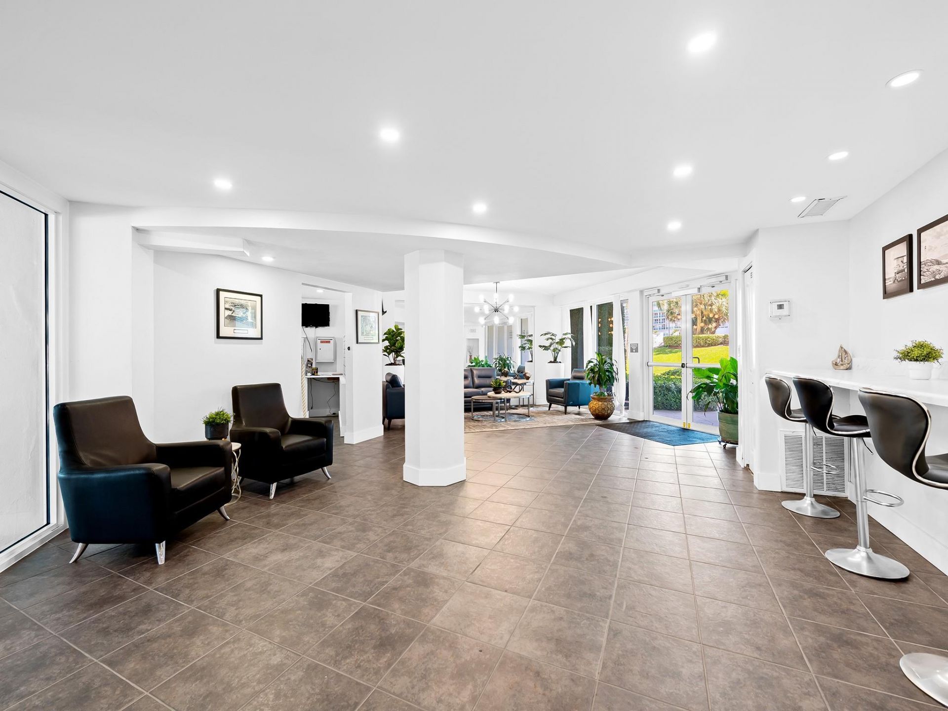 1900 S Ocean Dr, Unit 210, Fort Lauderdale, FL 33316 Photo