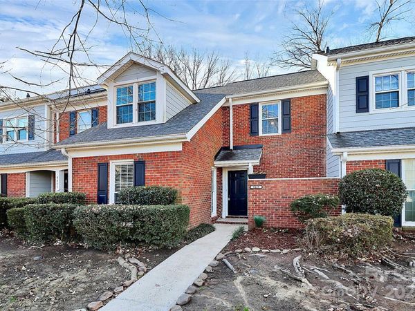 9449 Kings Falls Drive, Charlotte, NC 28210