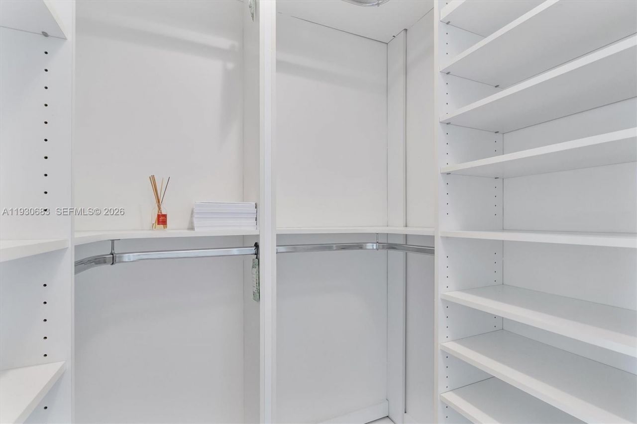 10101 E Bay Harbor Dr, Unit 206, Bay Harbor Islands, FL 33154 Photo