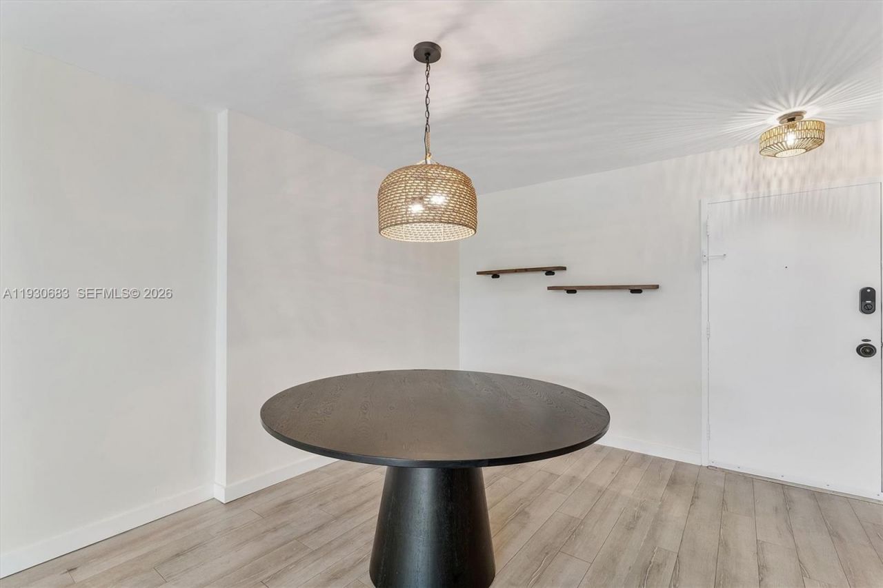 10101 E Bay Harbor Dr, Unit 206, Bay Harbor Islands, FL 33154 Photo