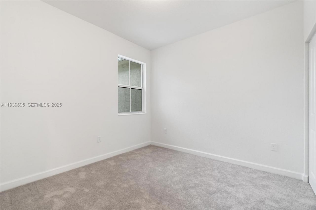 1870 SE 26th Ter, Homestead, FL 33035 Photo