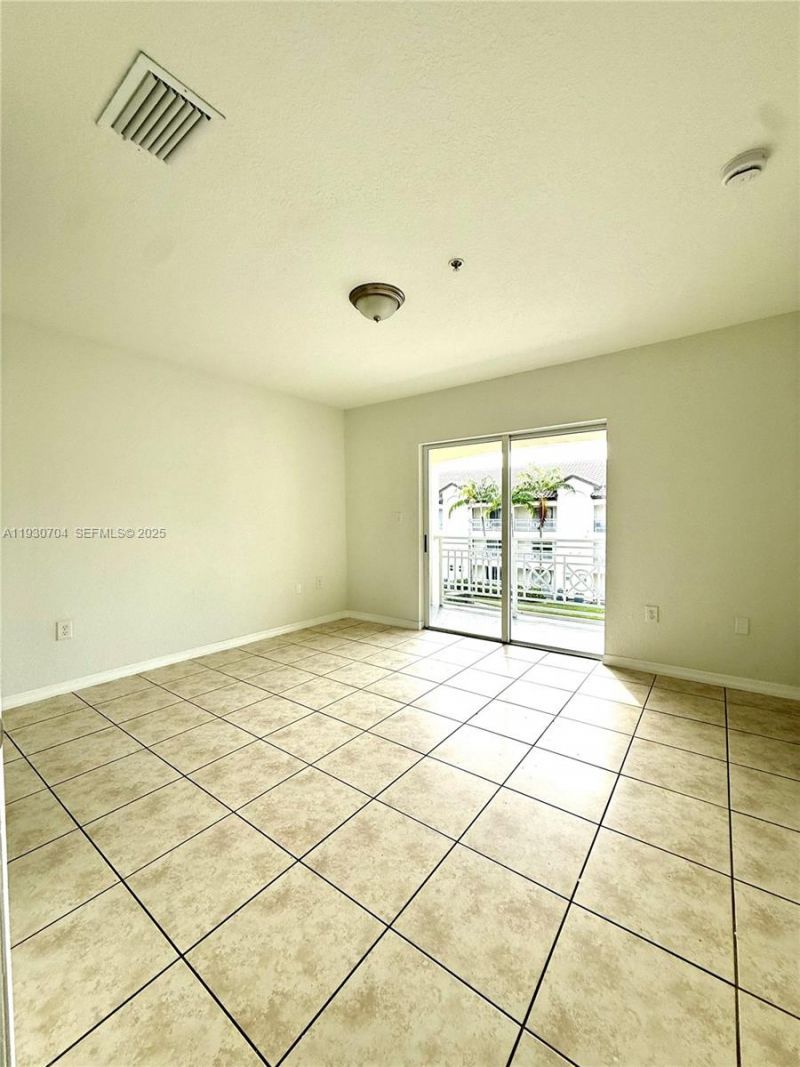 8851 NW 112th Ave, Unit 211, Doral, FL 33178 Photo