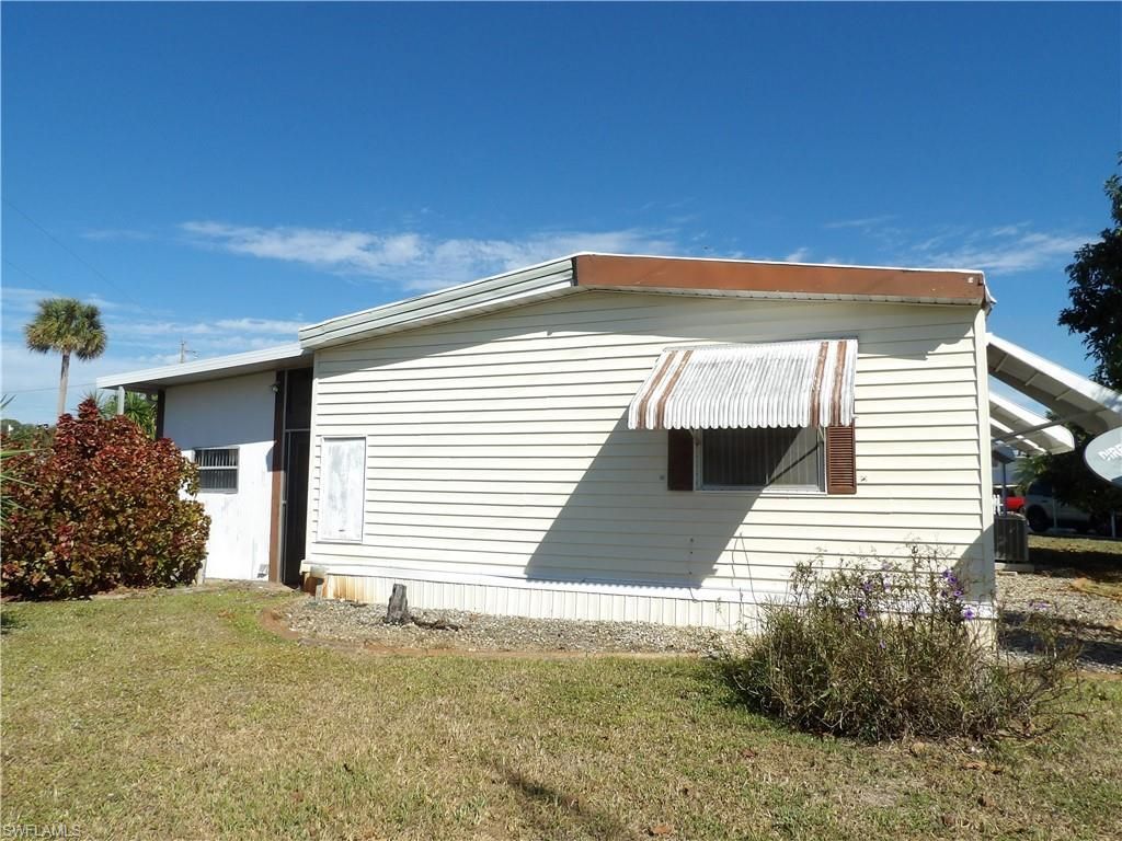 250 Shrub Ln N, North Fort Myers, FL 33917 Photo