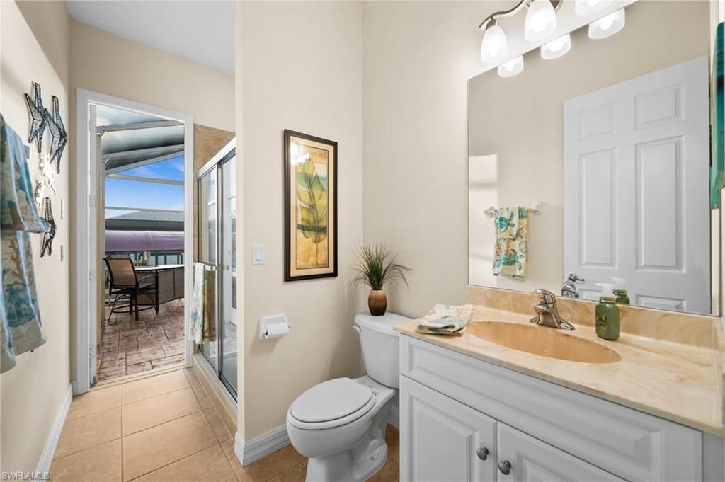 2372 Sapodilla Ln, Saint James City, FL 33956 Photo