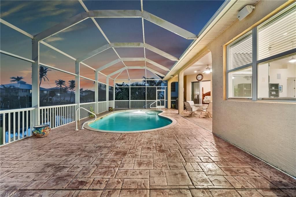 2372 Sapodilla Ln, Saint James City, FL 33956 Photo