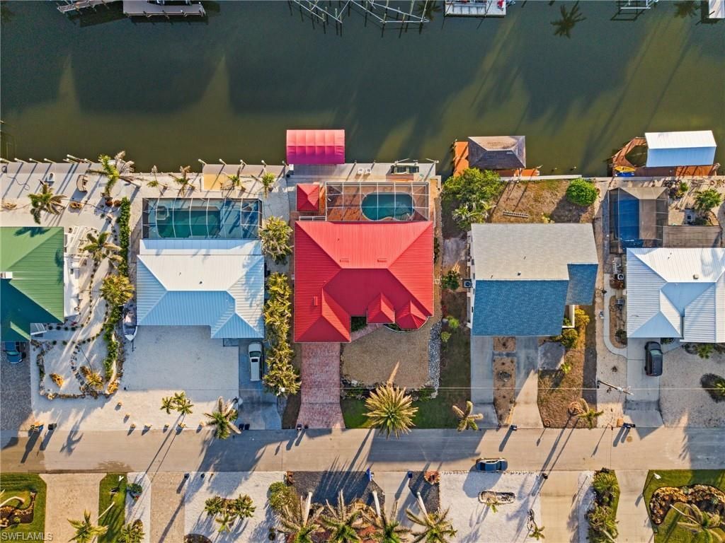 2372 Sapodilla Ln, Saint James City, FL 33956 Photo