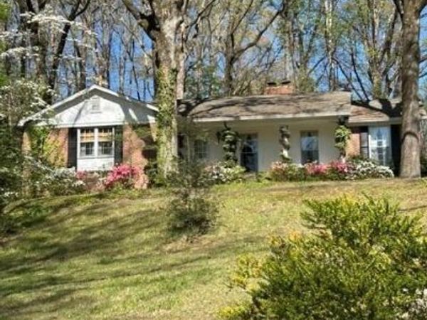 2212 Bluecutt Road, Columbus, MS 39705
