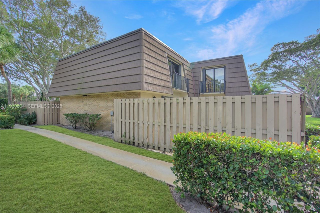 1515 15th Ct, Palm Beach Gardens, FL 33410 Photo