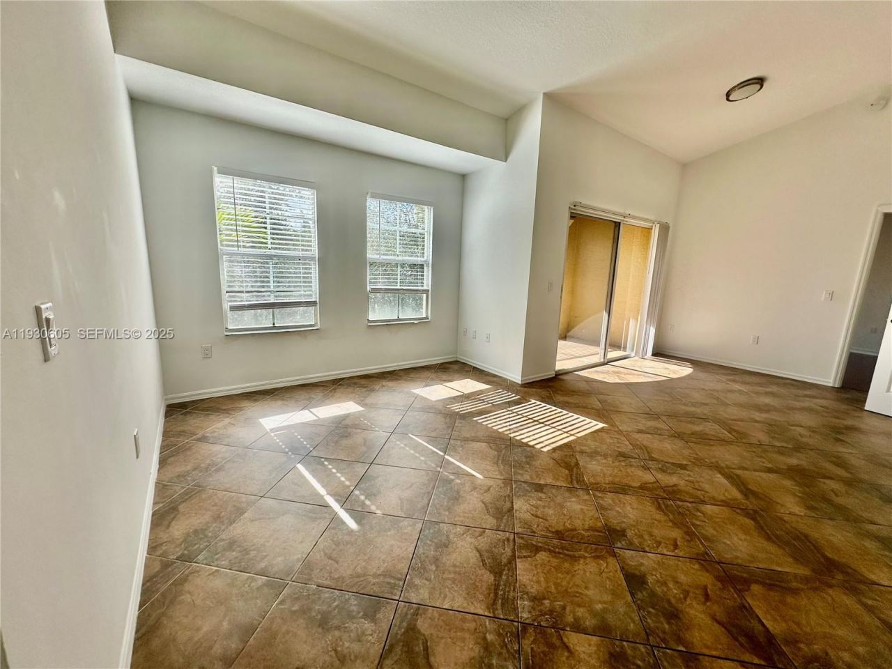 4190 San Marino Blvd, Unit 303, West Palm Beach, FL 33409 Photo