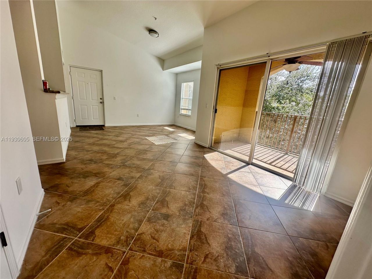 4190 San Marino Blvd, Unit 303, West Palm Beach, FL 33409 Photo