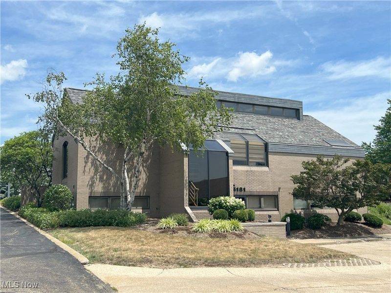 4181 Holiday Street NW, Canton, OH 44718 Photo 2