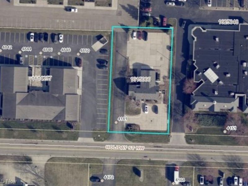 4181 Holiday Street NW, Canton, OH 44718 Photo 5