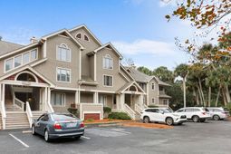 2772 Hidden Oak Drive photo 4