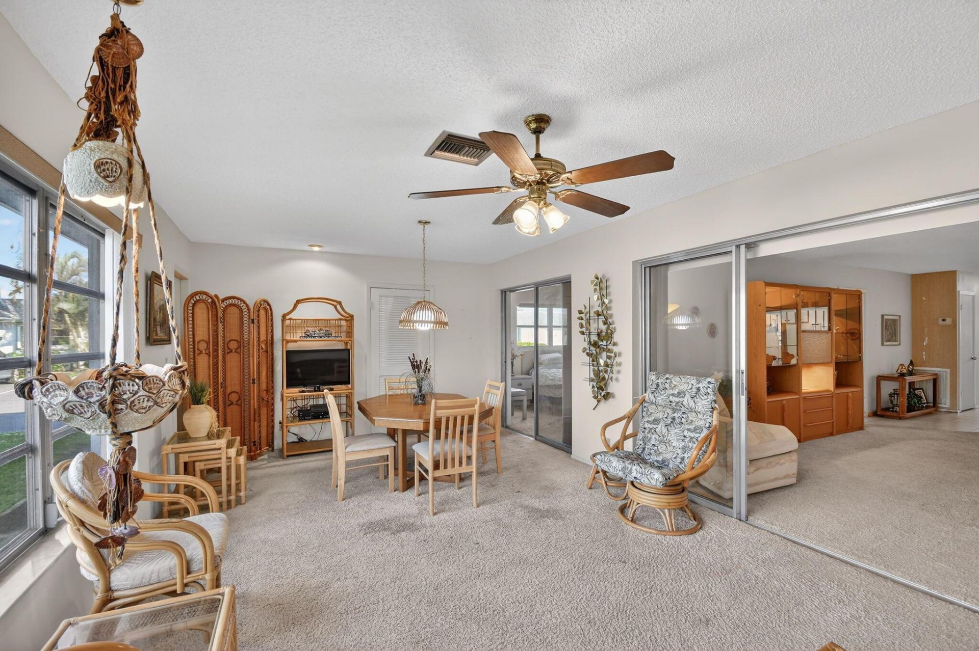 2638 Gately Drive E, Unit 90, West Palm Beach, FL 33415 Photo