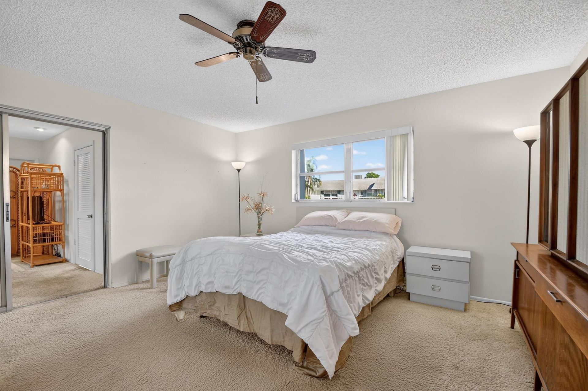 2638 Gately Drive E, Unit 90, West Palm Beach, FL 33415 Photo