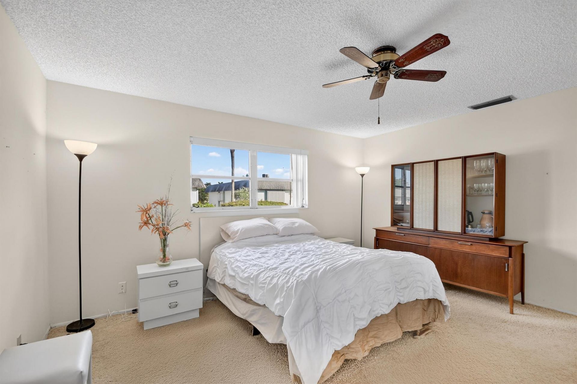 2638 Gately Drive E, Unit 90, West Palm Beach, FL 33415 Photo