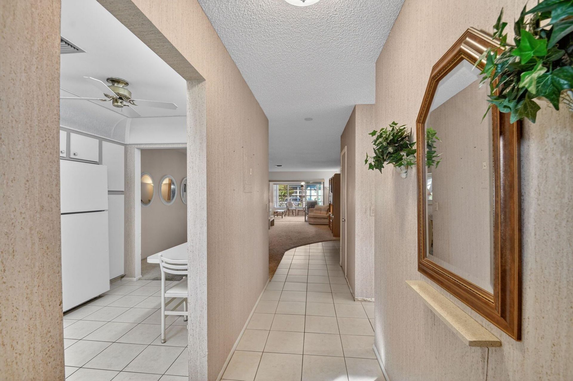 2638 Gately Drive E, Unit 90, West Palm Beach, FL 33415 Photo