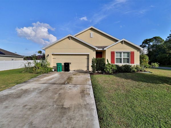 1997 SW Cycle St, Port St Lucie, FL 34953