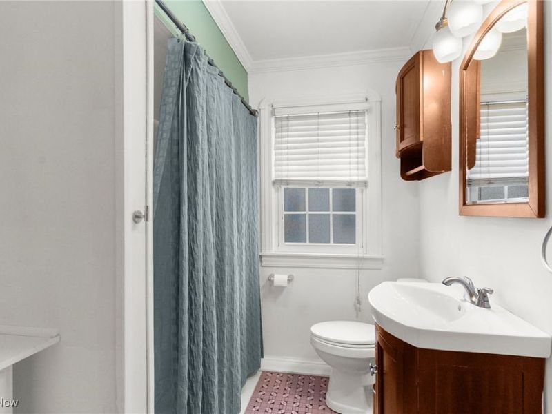 2242 Cordova Avenue, Youngstown, OH 44504 Photo 14