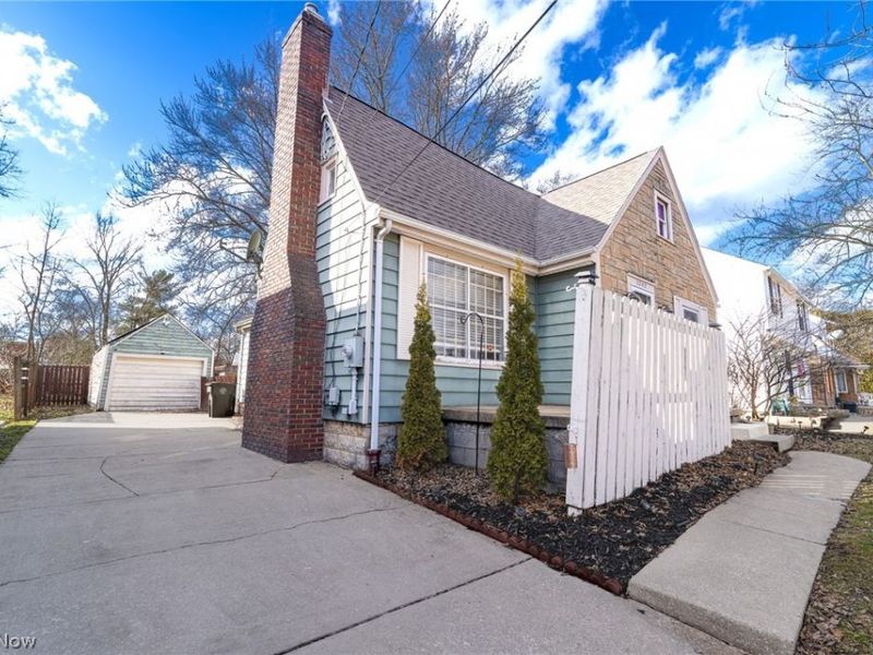 2242 Cordova Avenue, Youngstown, OH 44504 Photo 4