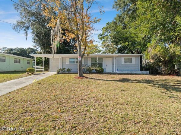 2142 FOURAKER Road, Jacksonville, FL 32210