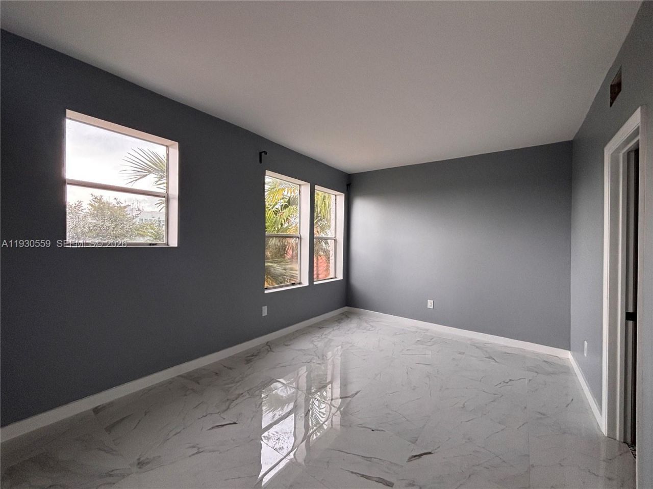 1027 Pennsylvania Ave, Unit 302, Miami Beach, FL 33139 Photo