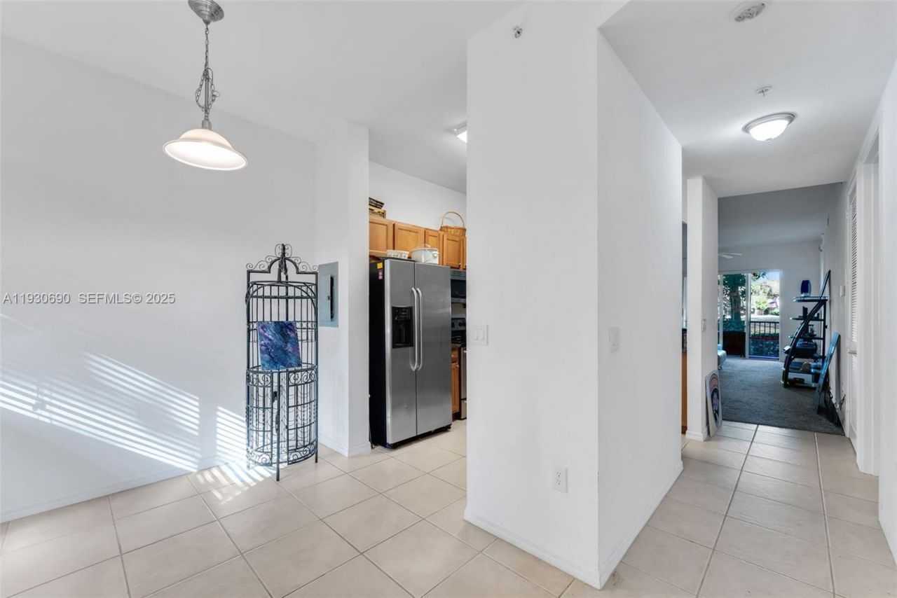 3600 Oaks Clubhouse Dr , Unit 103, Pompano Beach, FL 33069 Photo